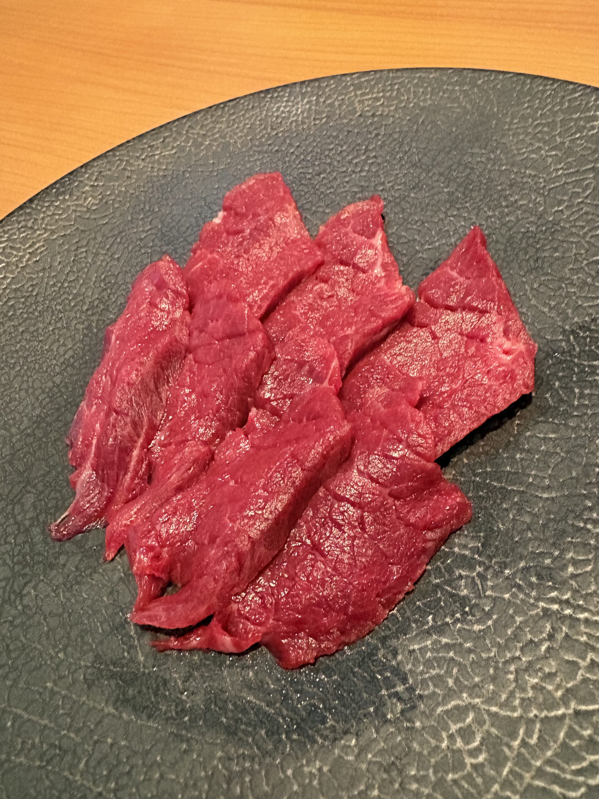 馬肉赤身のアップ